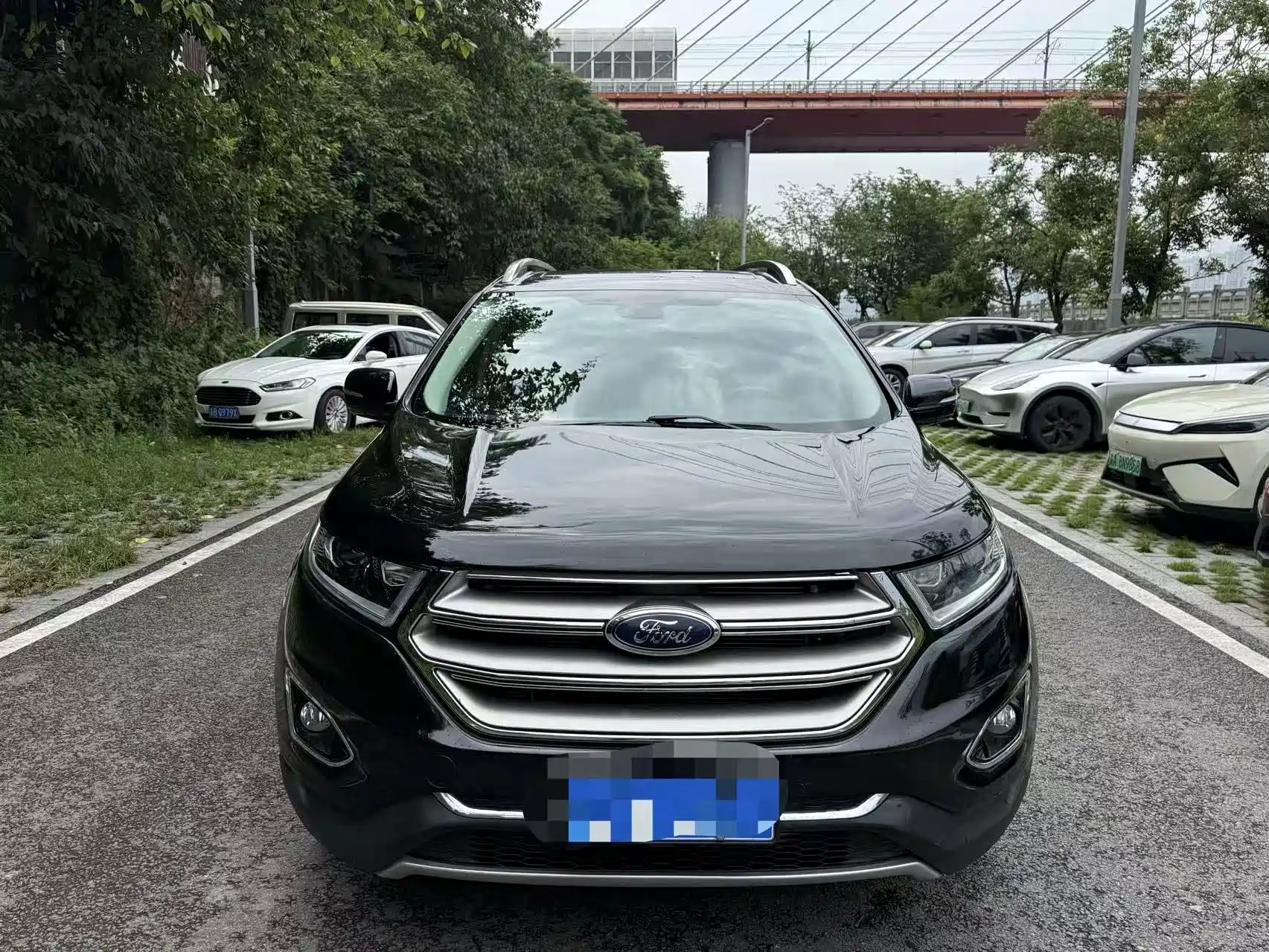 Фото 2 - Ford Edge