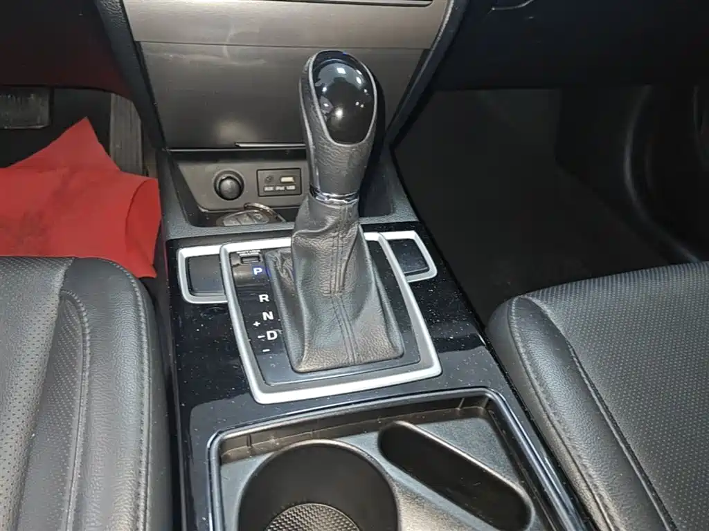 Hyundai Mistra 2014 1.8L Auto Smart GLS фото 14