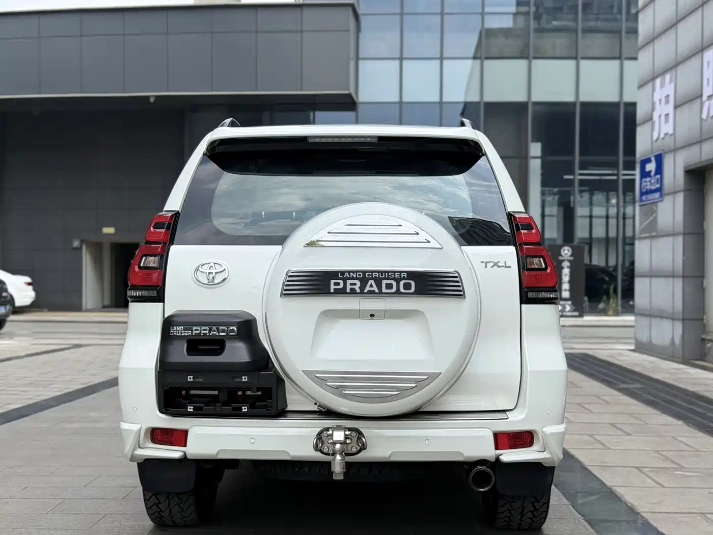 Toyota Prado 2019 3.5L Automatic TX-L Zunxiang Edition фото 19