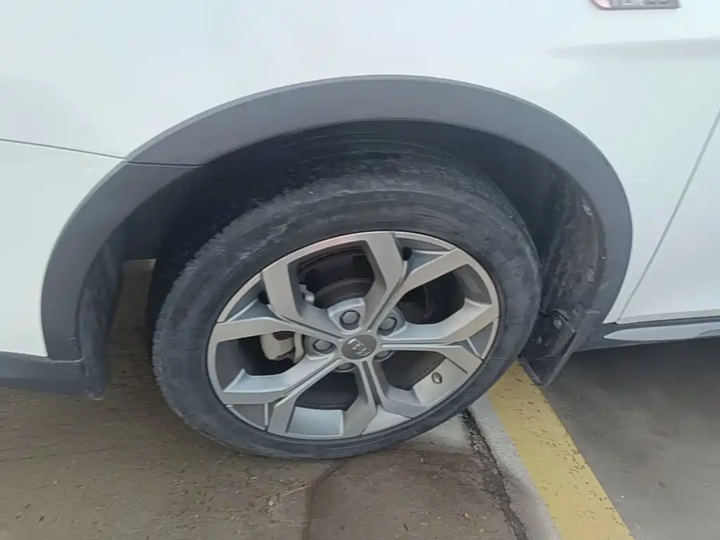 Geely Vision S1 2018 2018 1.4T CVT Sharp Enjoy