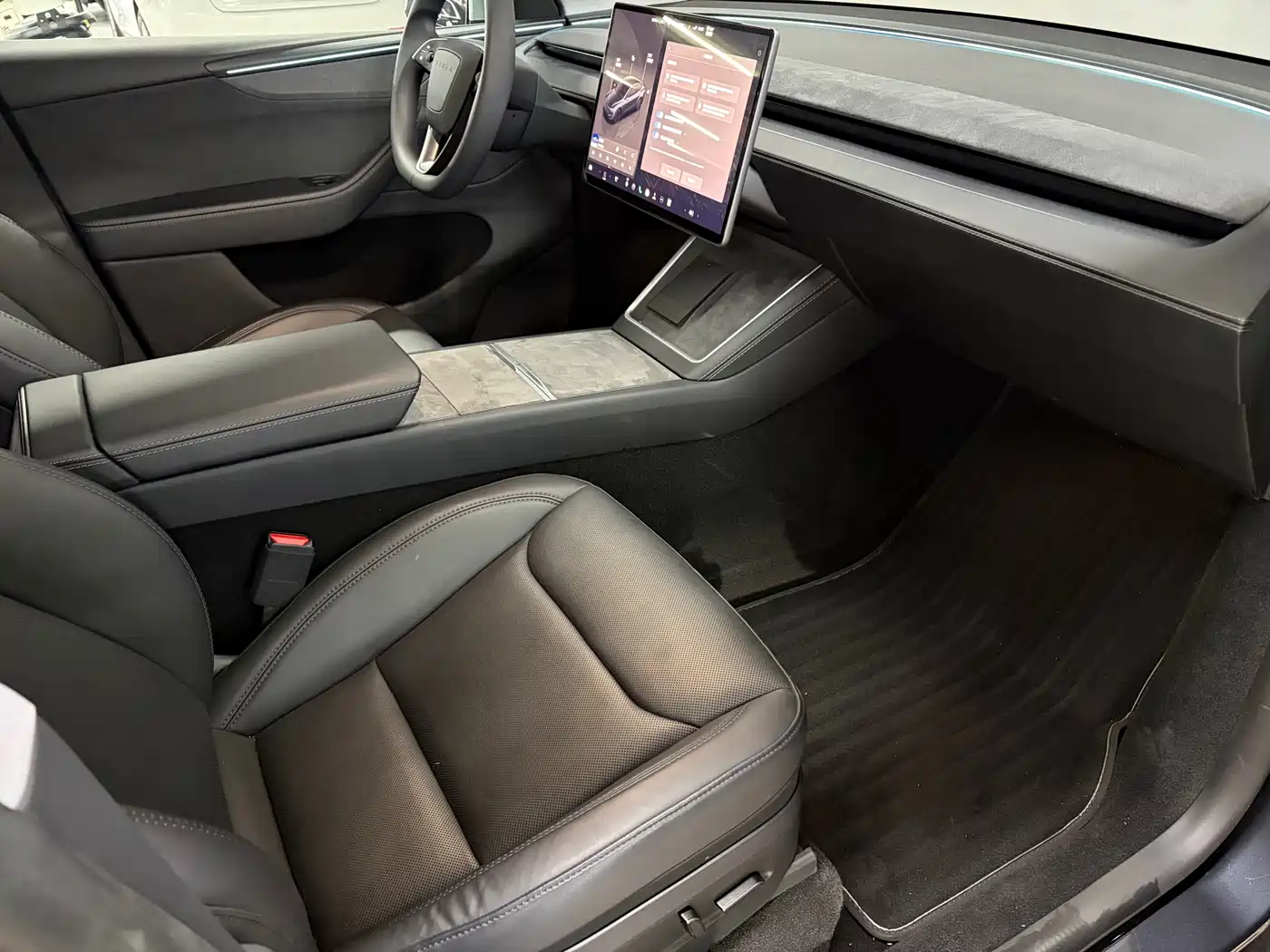 Tesla Model Y 2025 Model Long Range All-Wheel Drive Launch Edition фото 11