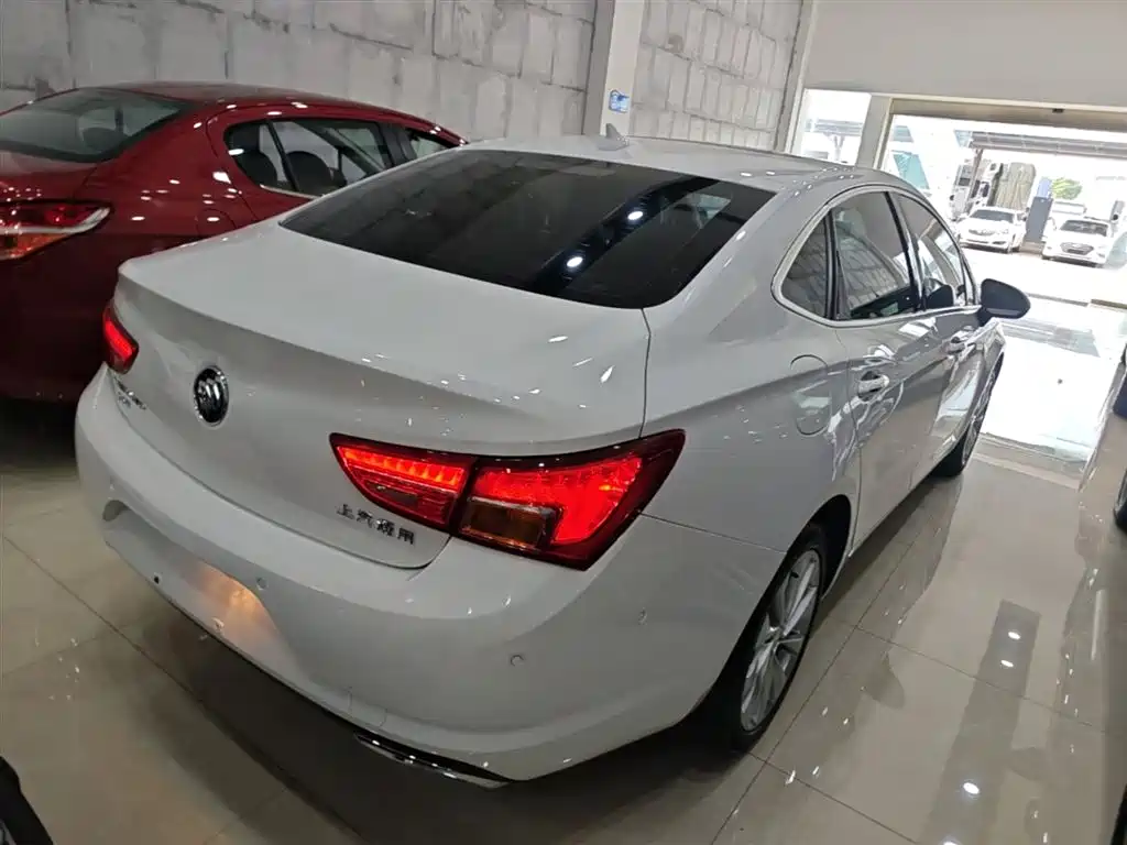 Buick Verano 2017 Sedan 20T DCT Flagship фото 7