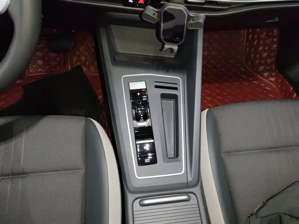 Volkswagen Golf 2023 Facelift 280TSI DSG Pro фото 6