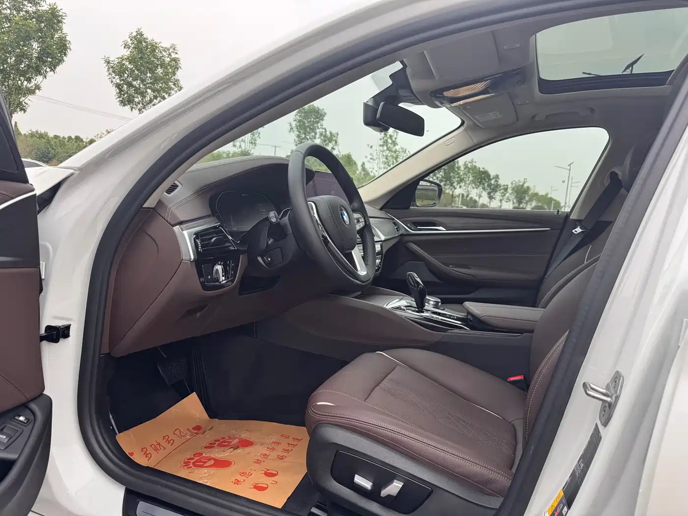 BMW 5 Series New Energy 2021 535Le Luxury Package фото 9
