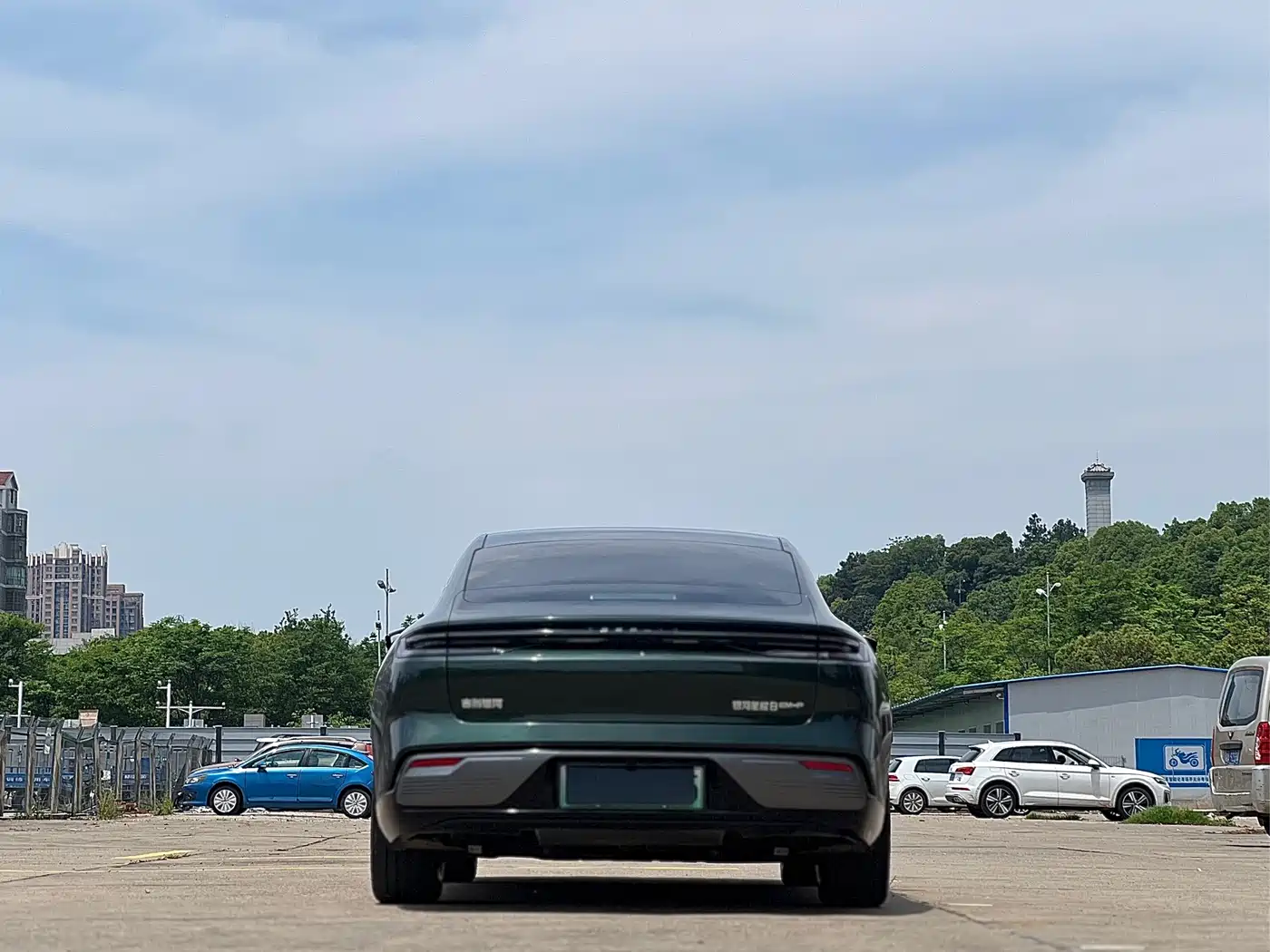 Geely Galaxy Galaxy Xingyao 8 2025 130km EM-P Starship Edition фото 8