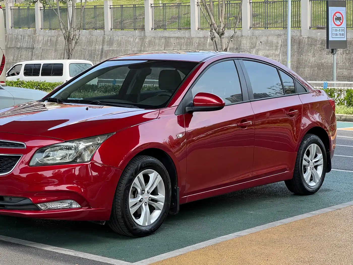 Chevrolet Cruze 2015 1.5L Classic SE AT фото 2
