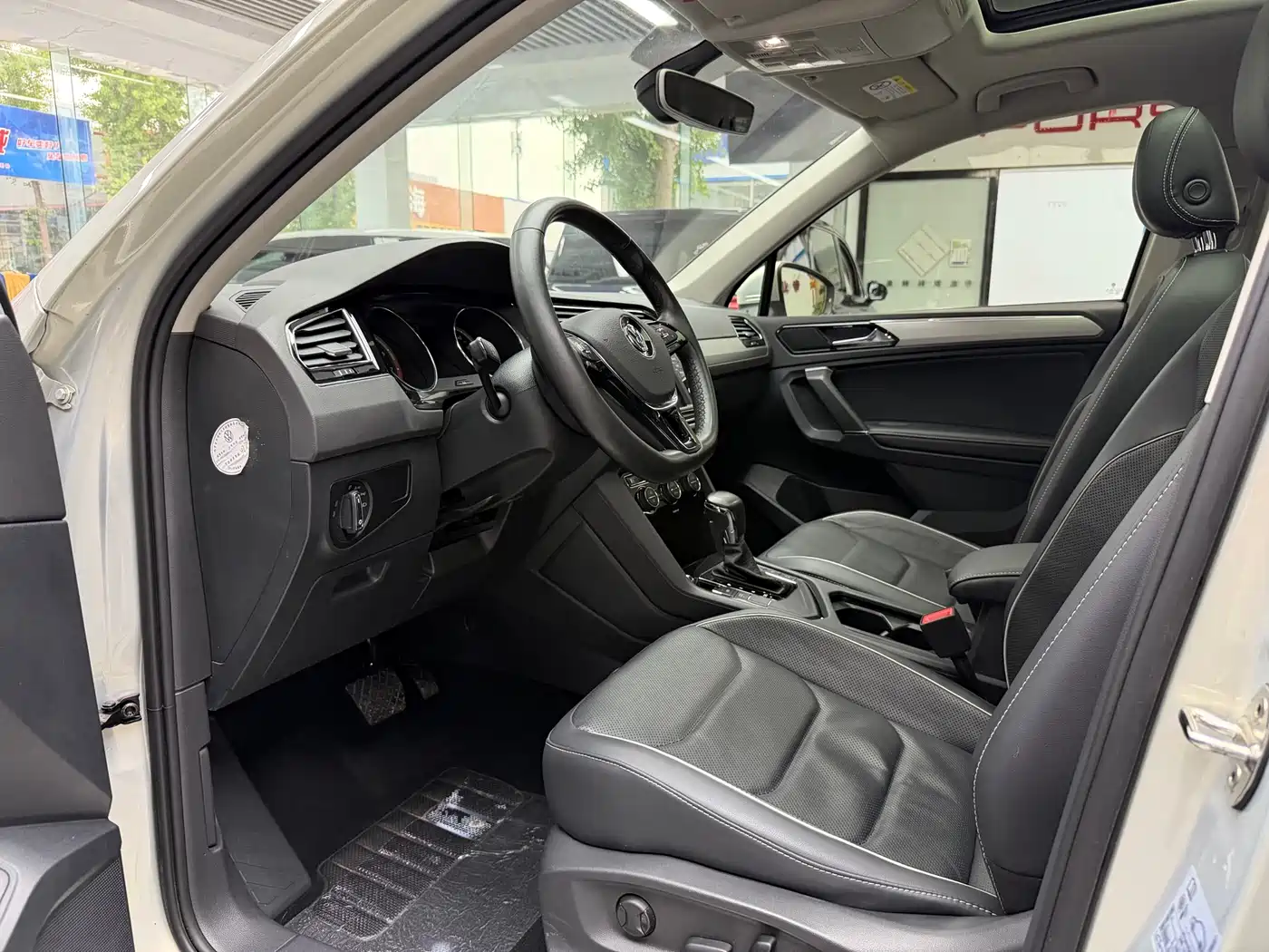 Volkswagen Tiguan L 2018 330TSI Automatic 2WD Flagship Edition фото 3