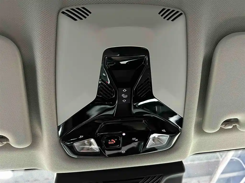 BMW X1 2023 sDrive20Li X Design Package фото 8