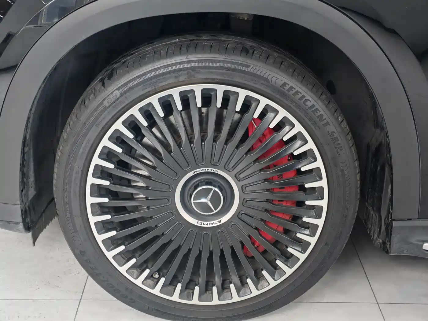 MERCEDES-BENZ EQE SUV