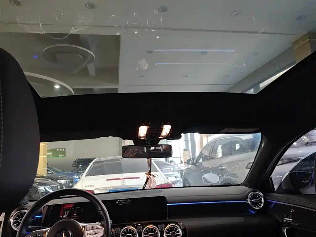 Mercedes-Benz A-Class 2019 A 200 L Sport Sedan фото 18