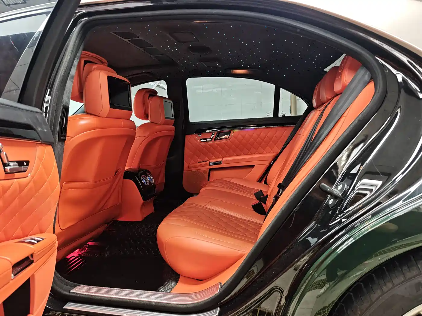 Mercedes-Benz S-Class 2012 S 300 L Premium Grand Edition фото 12