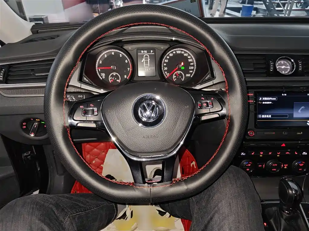 Volkswagen Passat 2017 330TSI DSG Prestige фото 8
