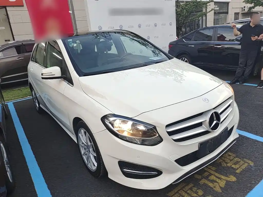 Mercedes-Benz B-Class 2015 B 200 Dynamic фото 4