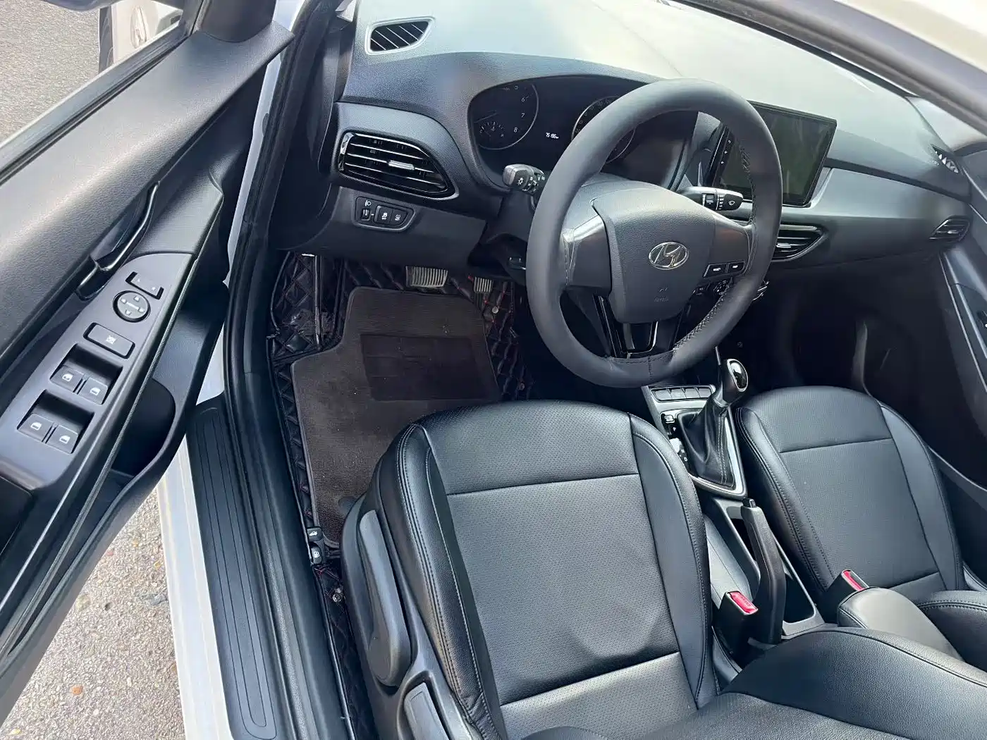 Hyundai Elantra 2018 1.6L Auto Joy GL (China V) фото 7