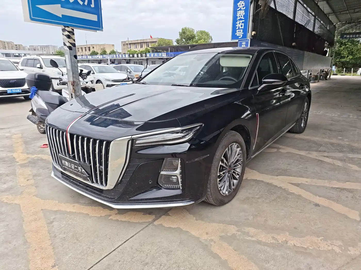 Hongqi H5 2023 1.5T DCT Smart Connect Flag Rhythm