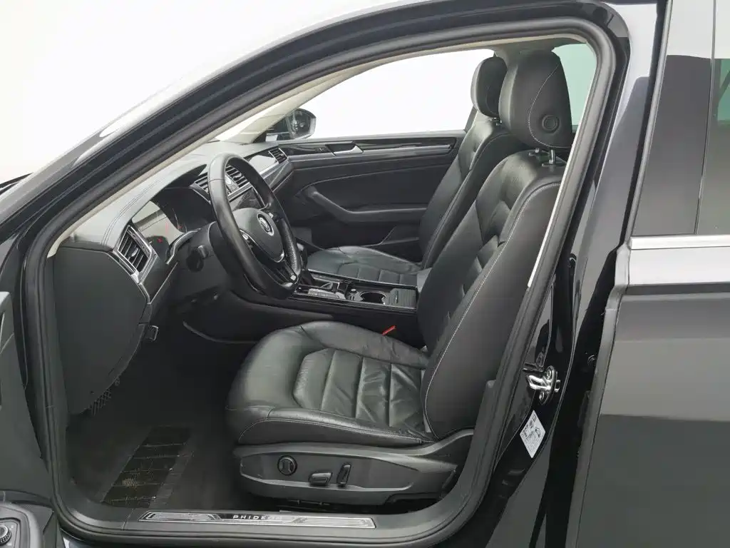 Фото 10 - Volkswagen Phideon