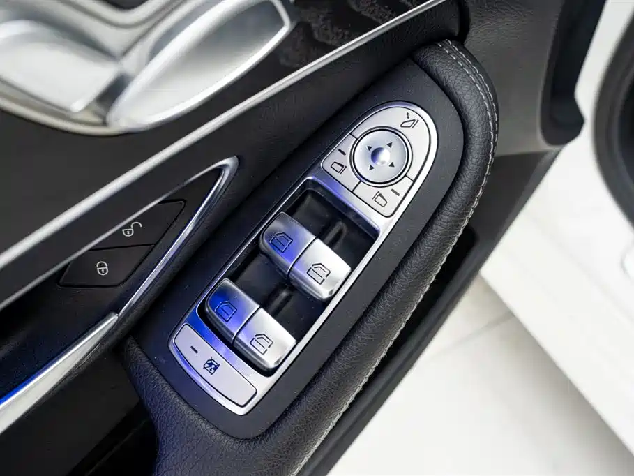 Mercedes-Benz C-Class (Import) 2020 Model C 260 Estate фото 16