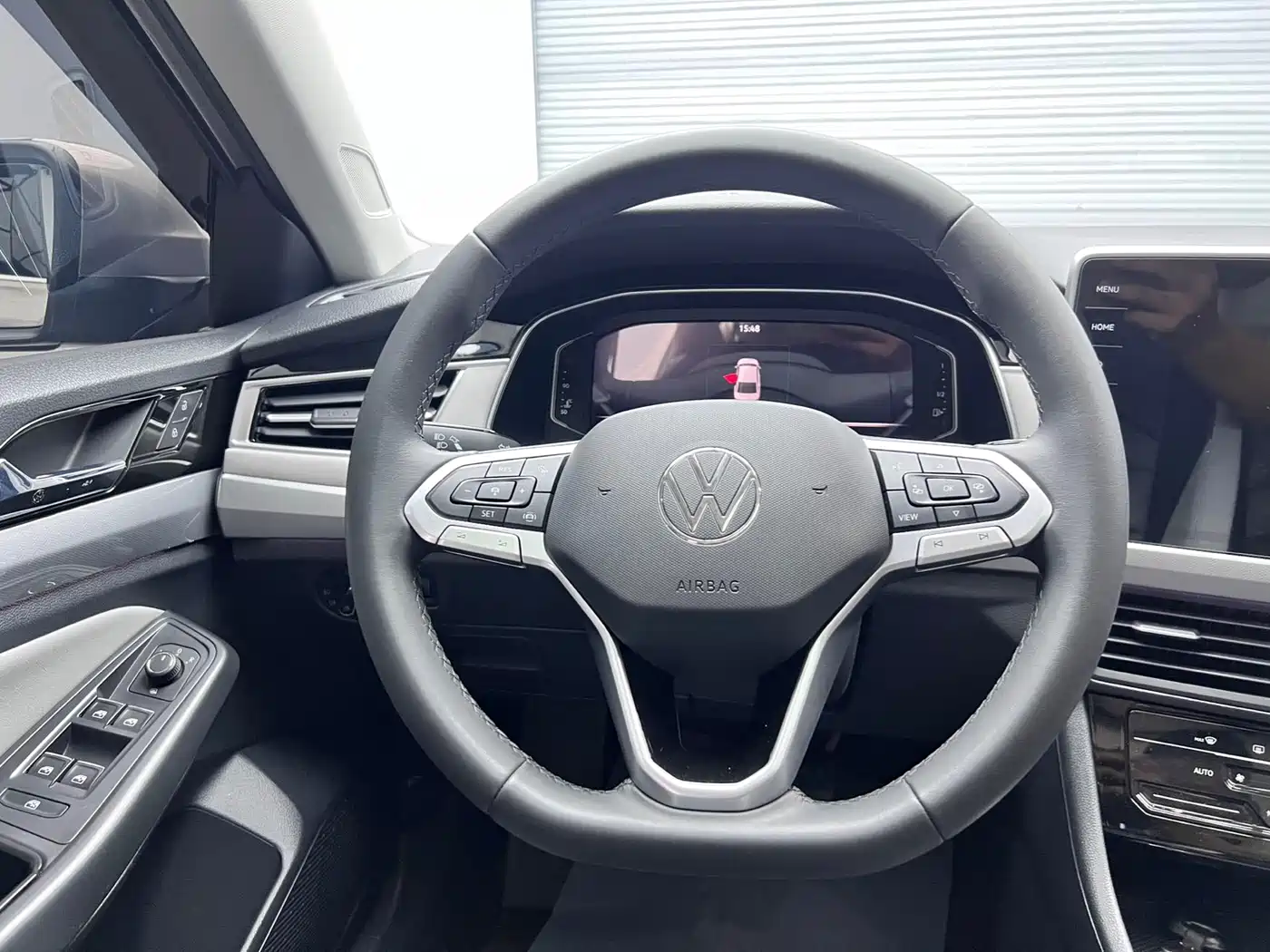 Volkswagen Bora 2023 280TSI DSG Prestige Edition фото 13