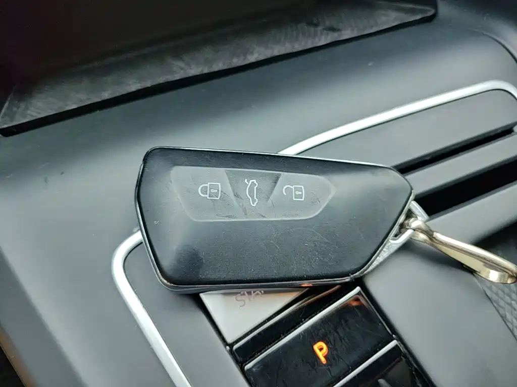 Volkswagen Golf 2024 2023 Facelift 280TSI DSG Pro