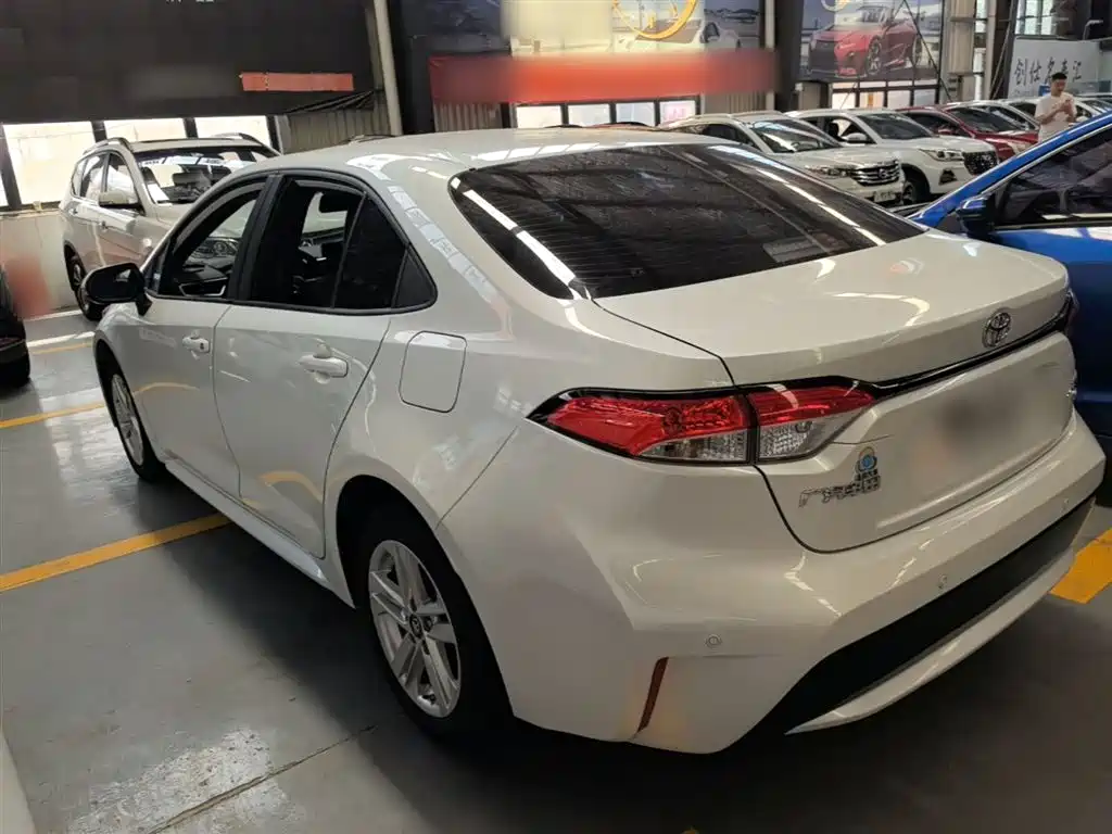 Toyota Levin 2021 185T CVT Luxury Edition фото 5