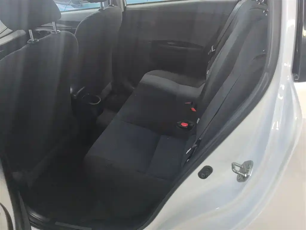 Toyota YARiS L Zhi Xuan 2016 Facelift 1.5E CVT Charming Edition фото 17