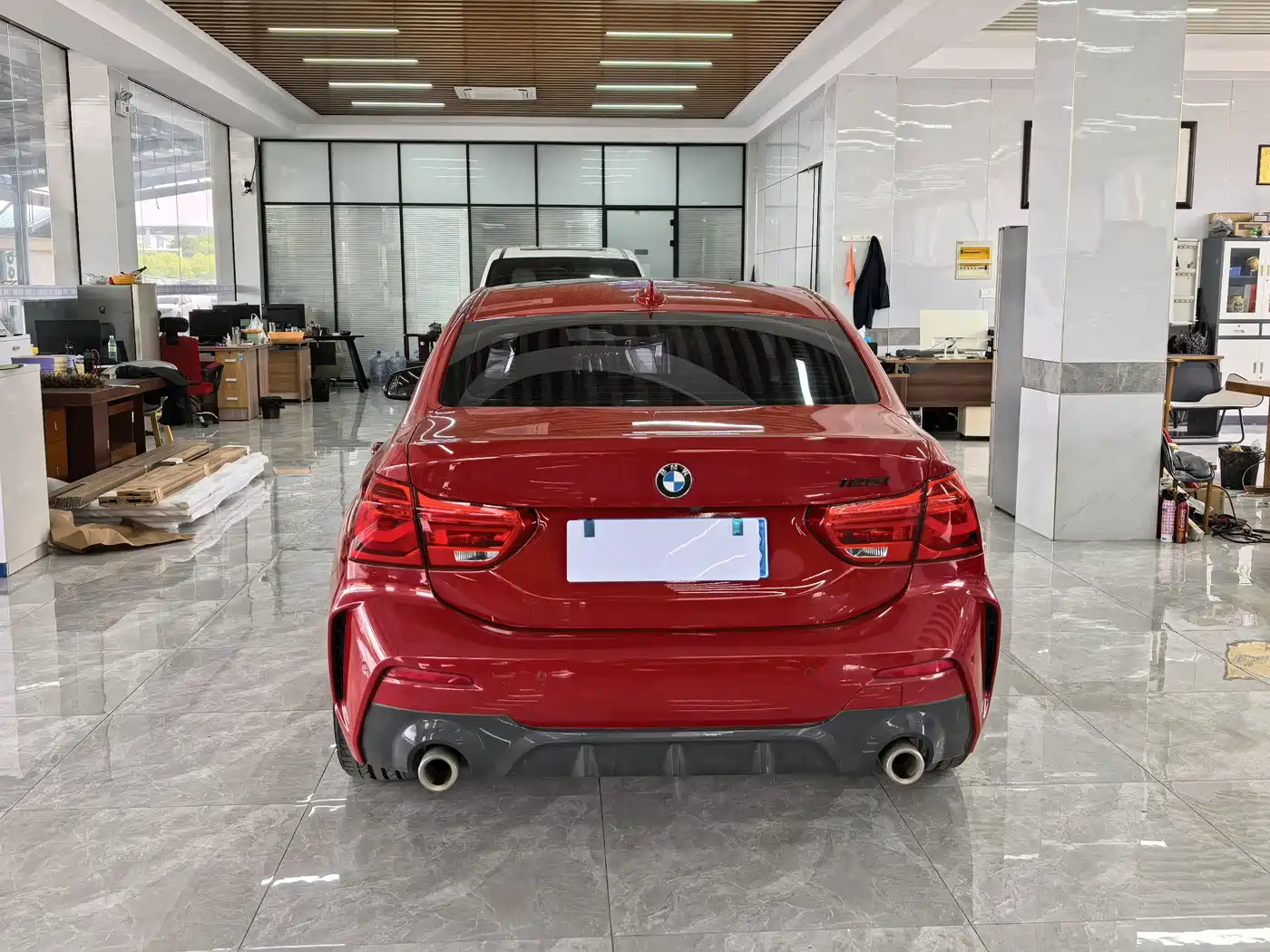 BMW 1 Series 2020 Model 125i Leading M Sport Package фото 4