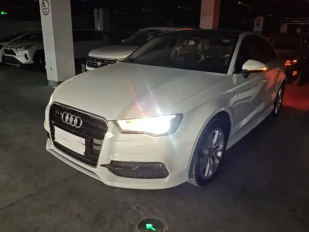 Audi A3 (Import) 2014 Limousine 40 TFSI S line Comfort