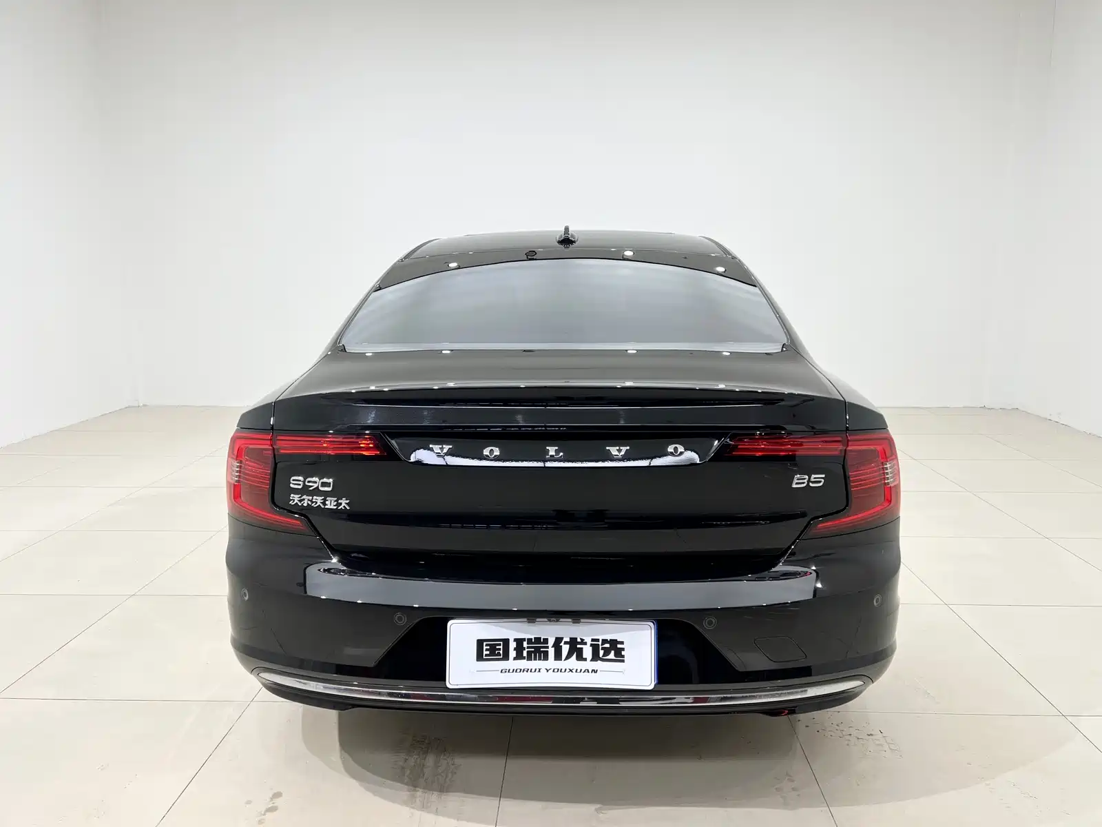 Фото 5 - Volvo S90
