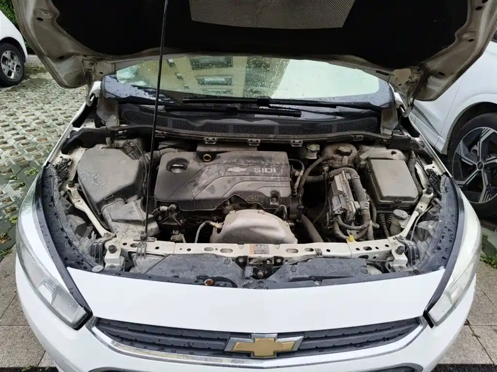 Chevrolet Cruze 2015 1.5L Automatic Luxury Edition фото 11