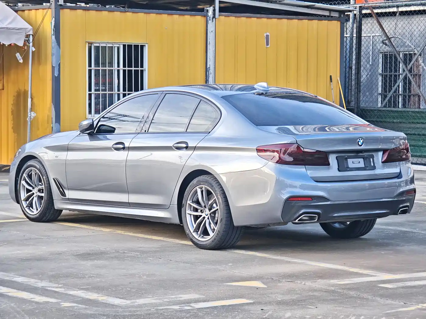 BMW 5 Series (Import) 2020 Model 525i M Sport Package фото 15