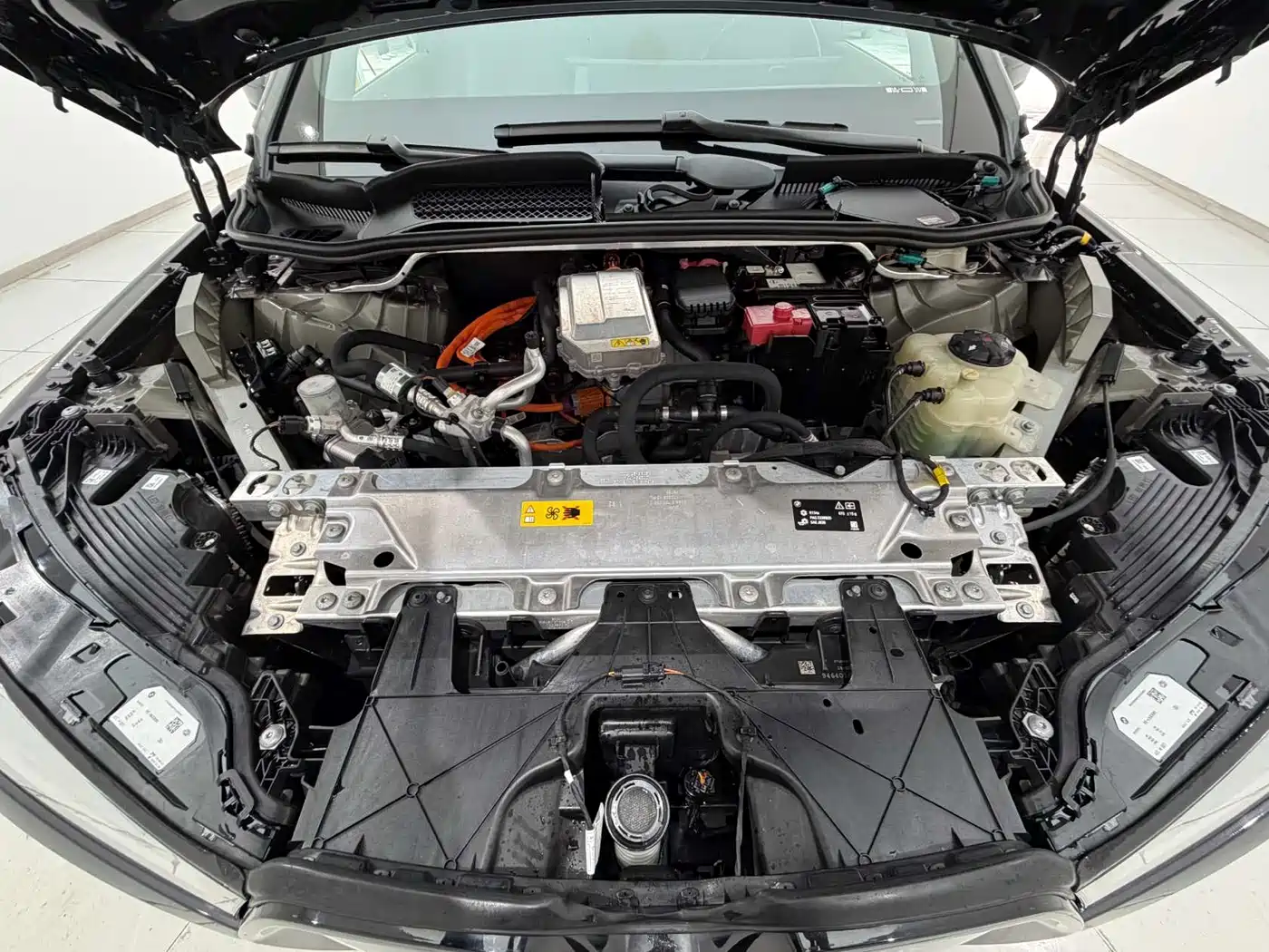 BMW iX 2022 xDrive40 фото 17