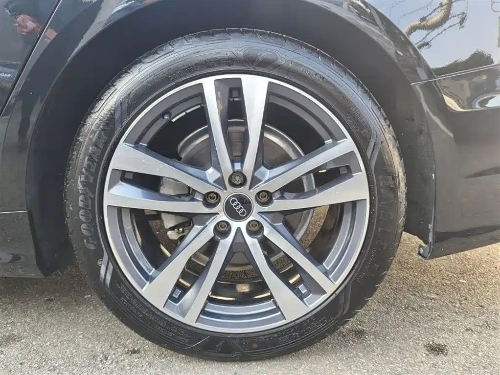 Audi A6L 2024 40 TFSI Luxury Dynamic фото 13