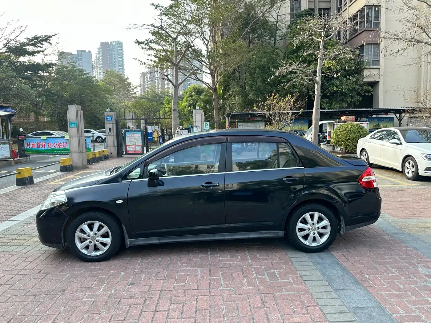 Nissan Tiida 2010 2009 1.6L Automatic Tech