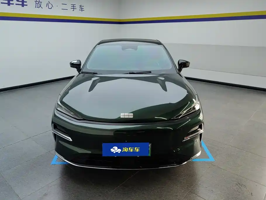 Geely Galaxy Galaxy Xingyao 8 2025 2025 Model 130km EM-i Flagship Edition
