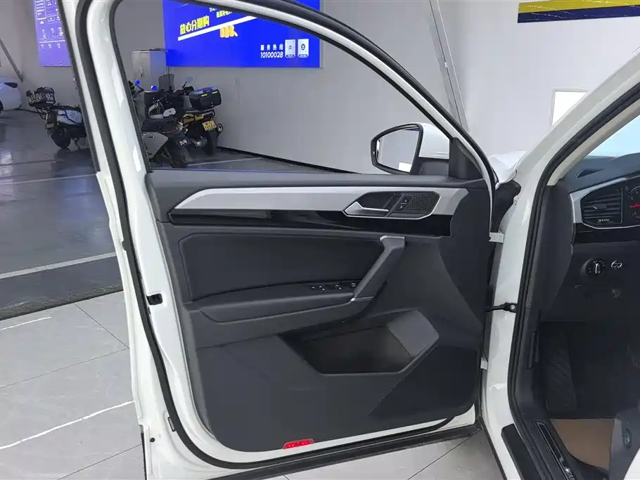 Volkswagen Tayron 2019 330TSI 4WD Luxury China VI фото 7