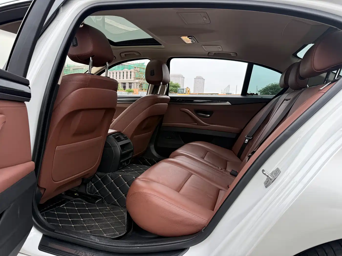 BMW 5 Series 2017 520Li Classic Edition фото 8