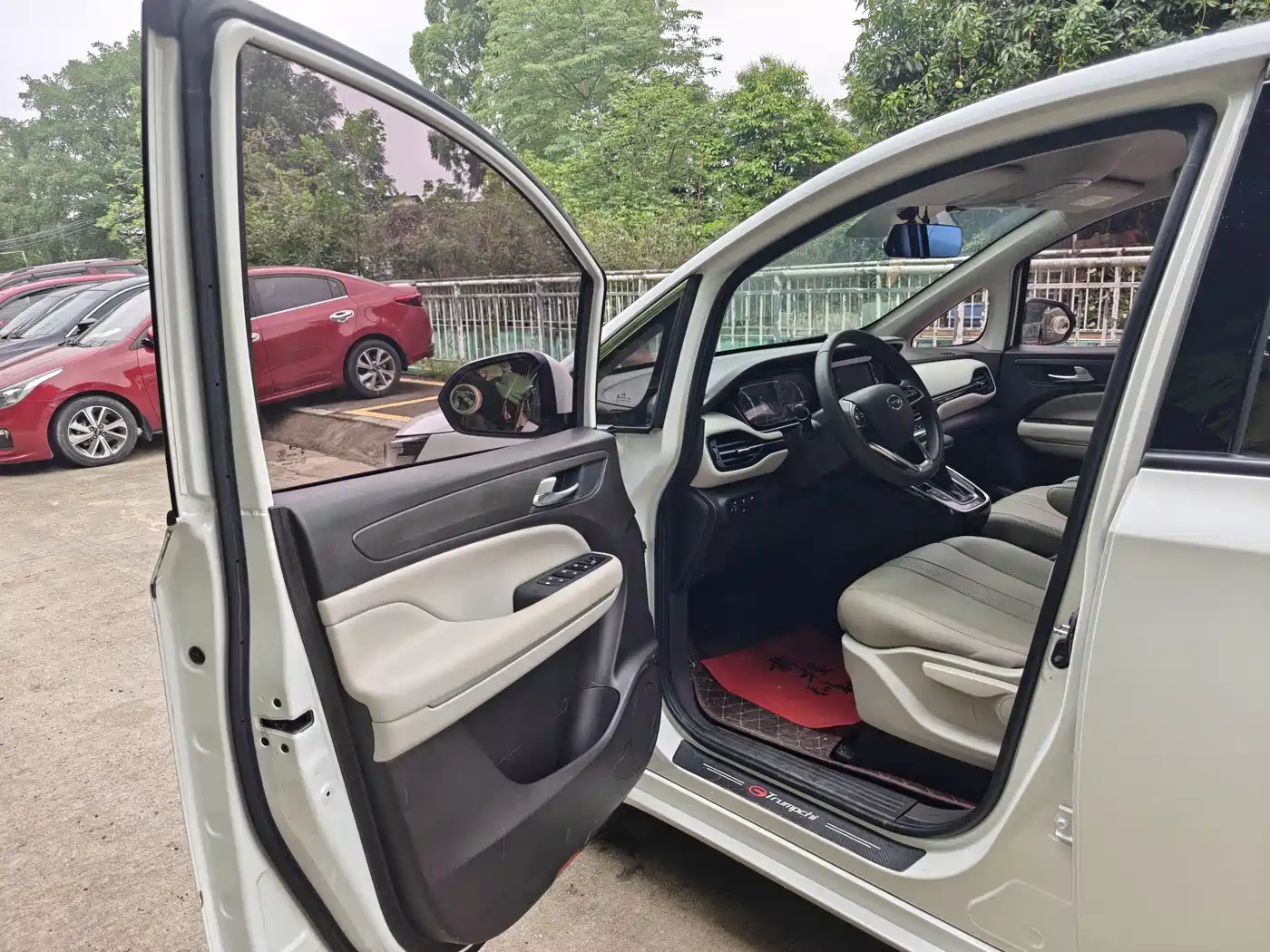 GAC Trumpchi Trumpchi M6 2019 270T Automatic Elite (7-seater) China V фото 9