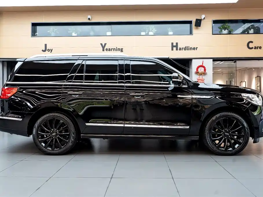 Lincoln Navigator 2018 Model 3.5T Ultimate China V фото 3