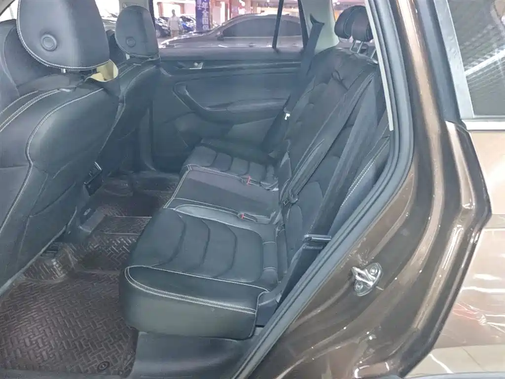 Škoda Kodiaq 2018 Facelift TSI330 5-seat 2WD Premium Luxury Edition фото 17