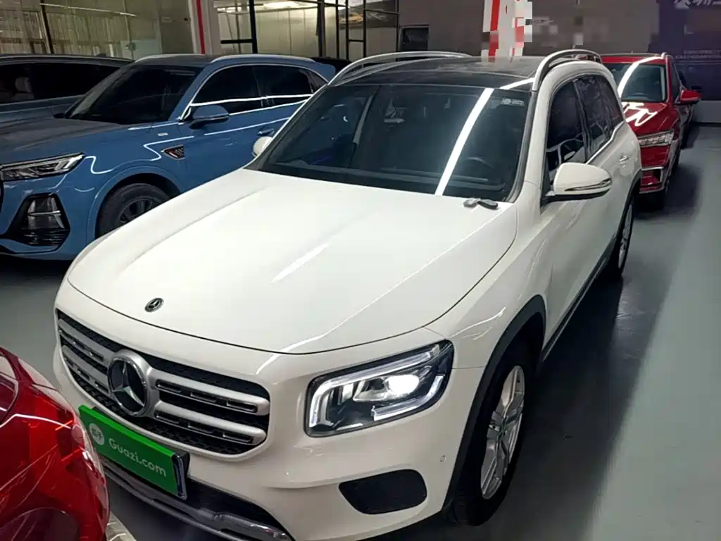 Фото 3 - Mercedes-Benz GLB