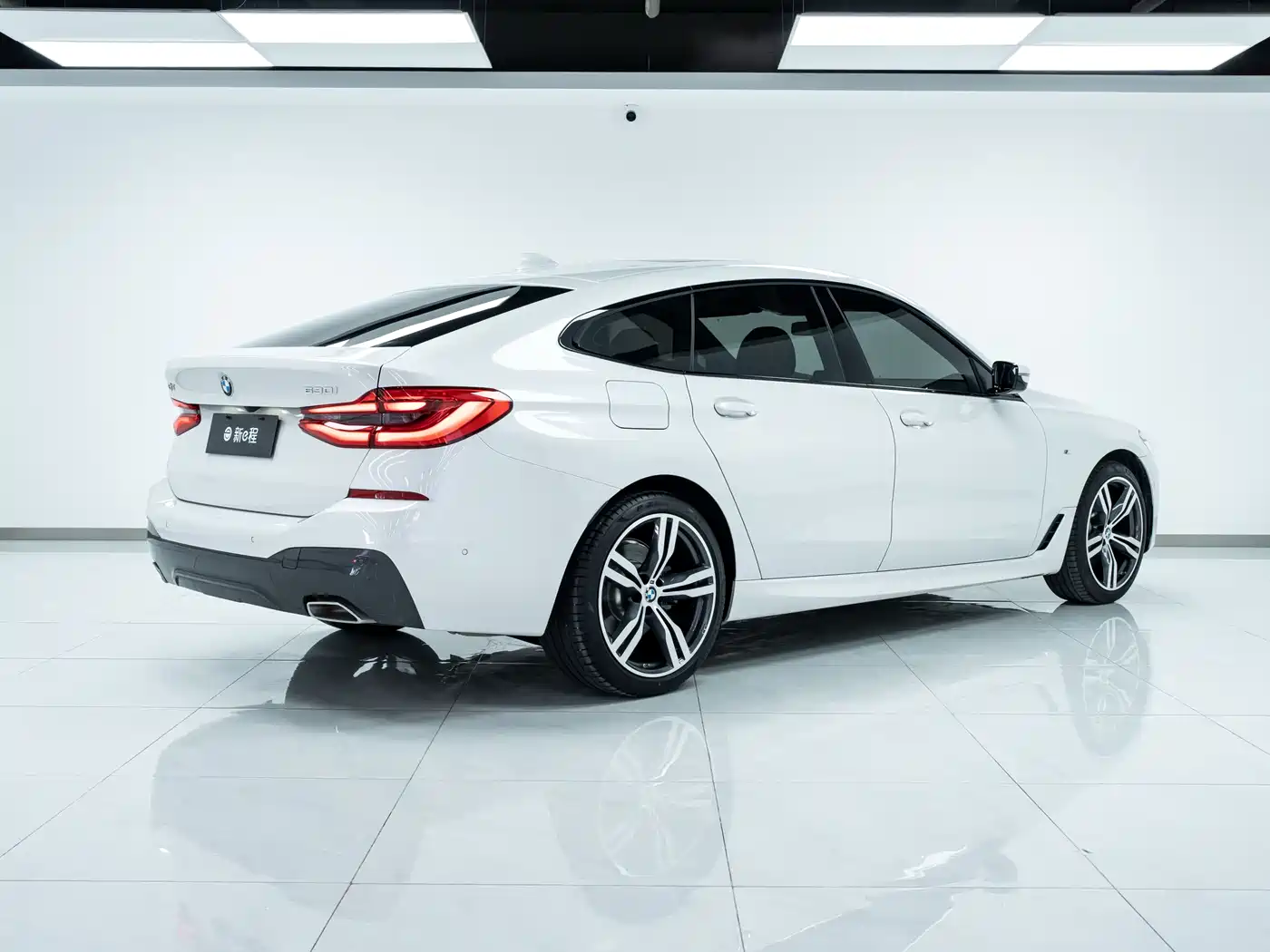 BMW 6 Series GT 2022 Model 630i M Sport Package фото 4