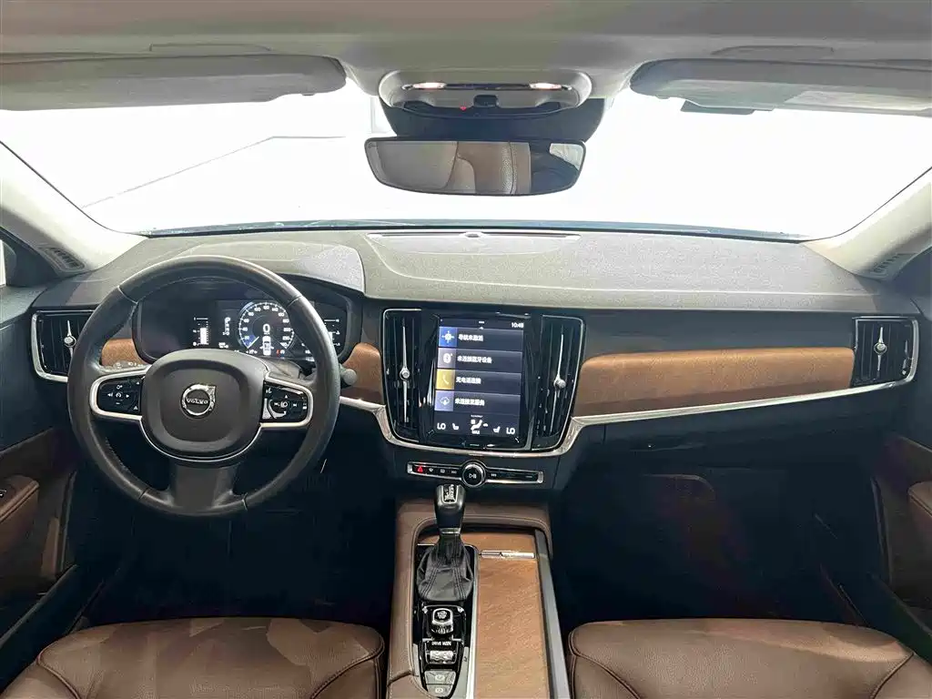 Фото 5 - Volvo S90