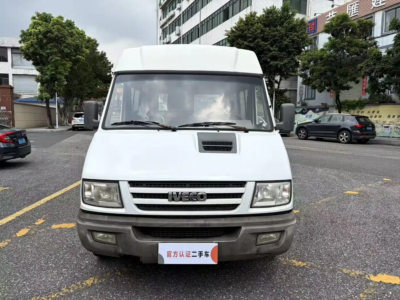 Iveco Daily 2013 2012 2.5T-A35 Logistics Edition 1 Medium Roof