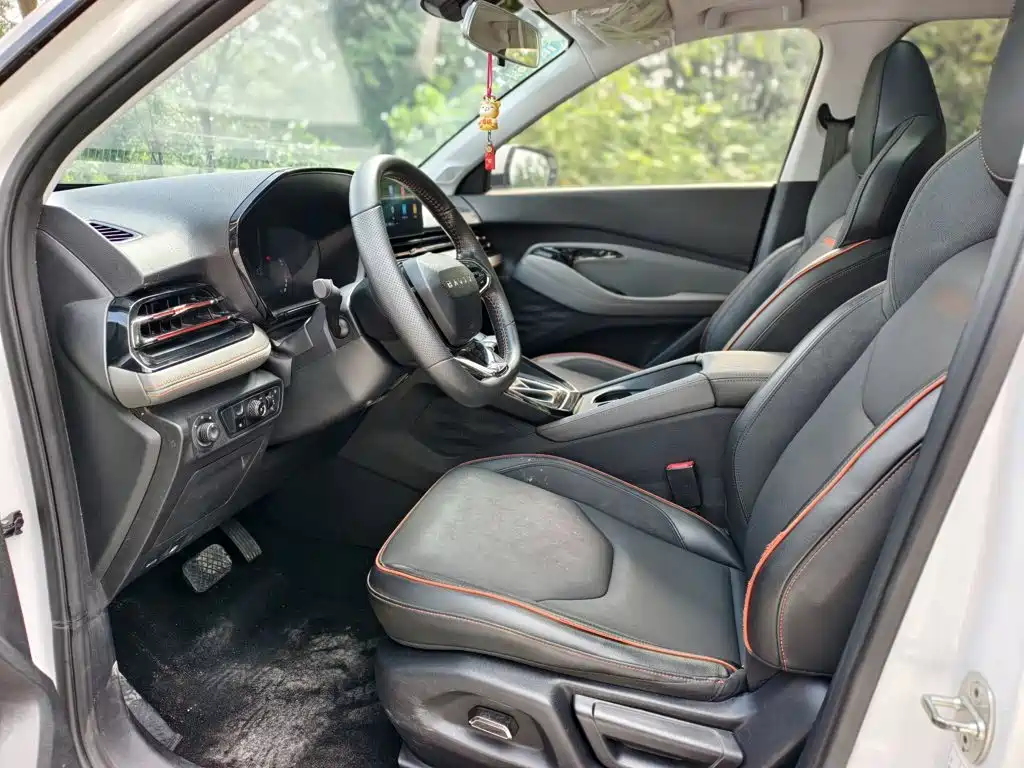 Фото 12 - Baojun RS-3