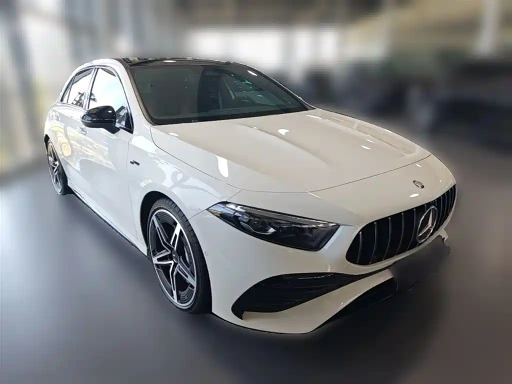 Mercedes-Benz A-Class AMG (Import) 2024 AMG A 35 4MATIC фото 7