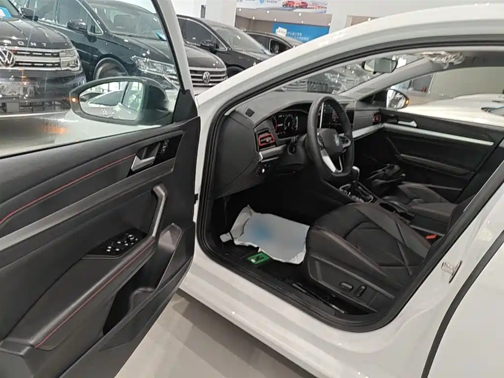 Volkswagen Lavida 2024 Model 300TSI DSG Starlight Leading Edition фото 16