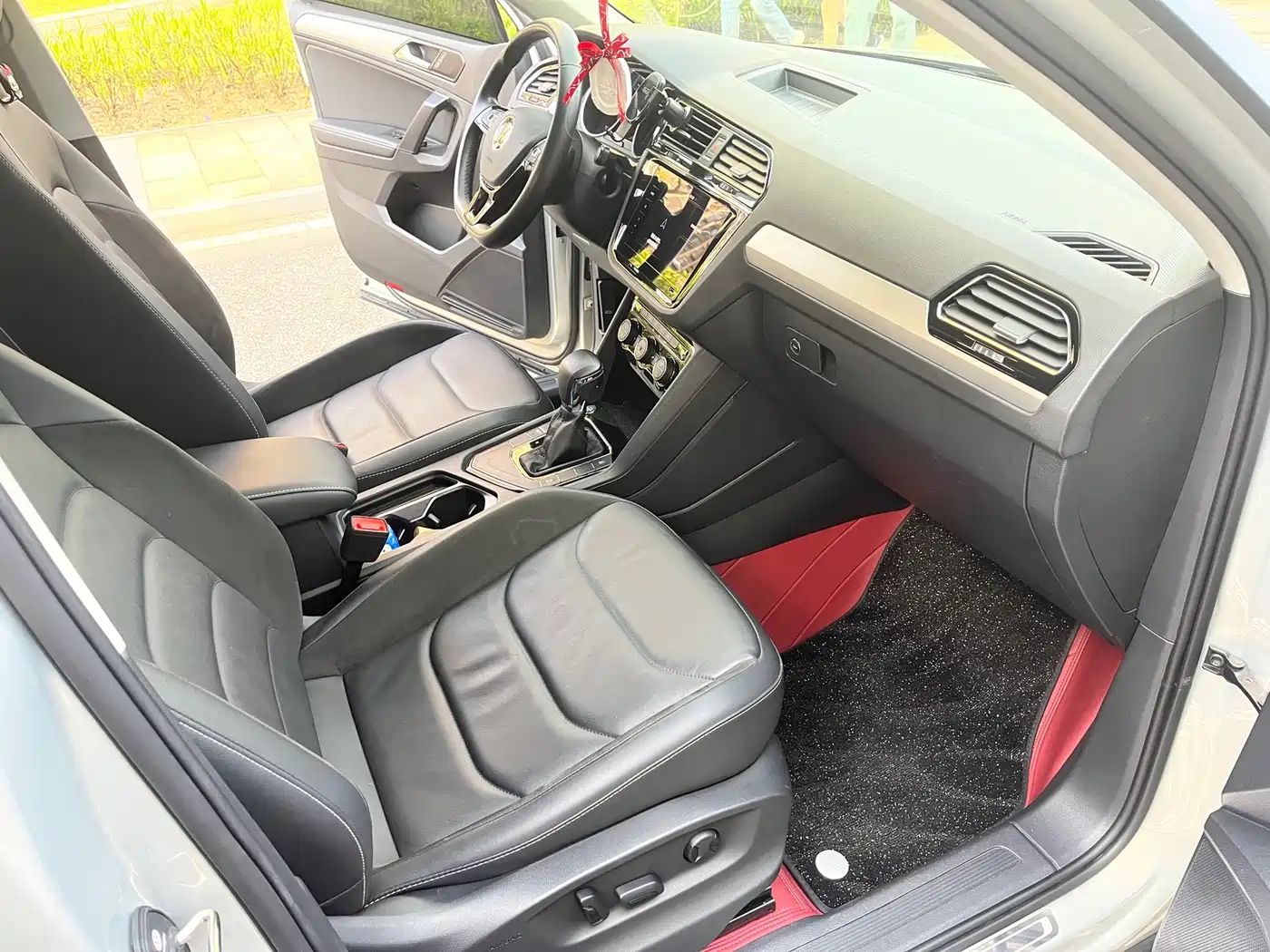 Volkswagen Tiguan L 2021 330TSI Automatic 2WD Smart фото 12