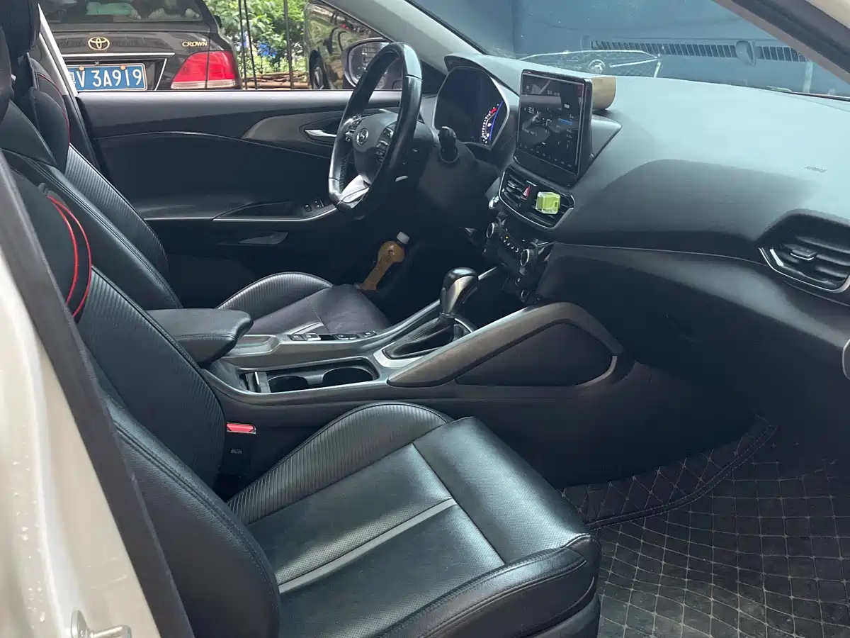 Hyundai Fista 2019 280TGDi Sport Edition China VI фото 14