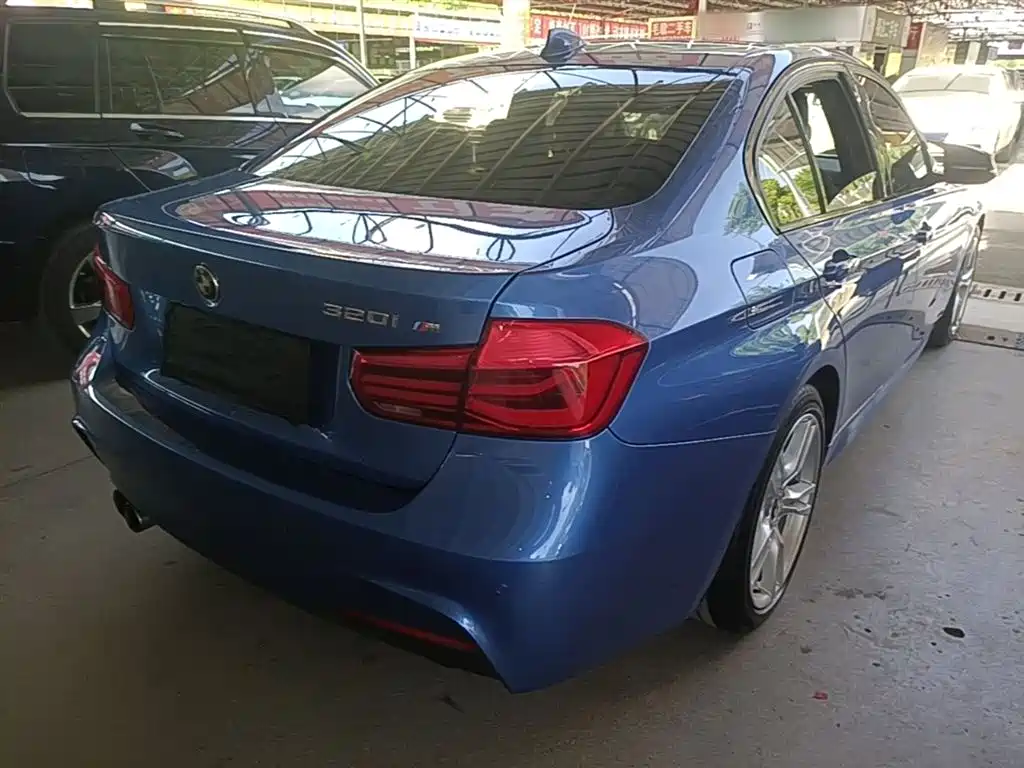 BMW 3 Series 2019 320i M Sport Package фото 7