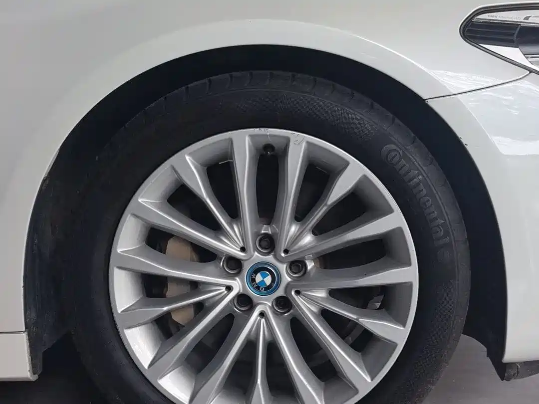 BMW 5 SERIES NEW ENERGY